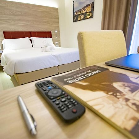 סקנדיצ'י Hotel Perlage Florence מראה חיצוני תמונה