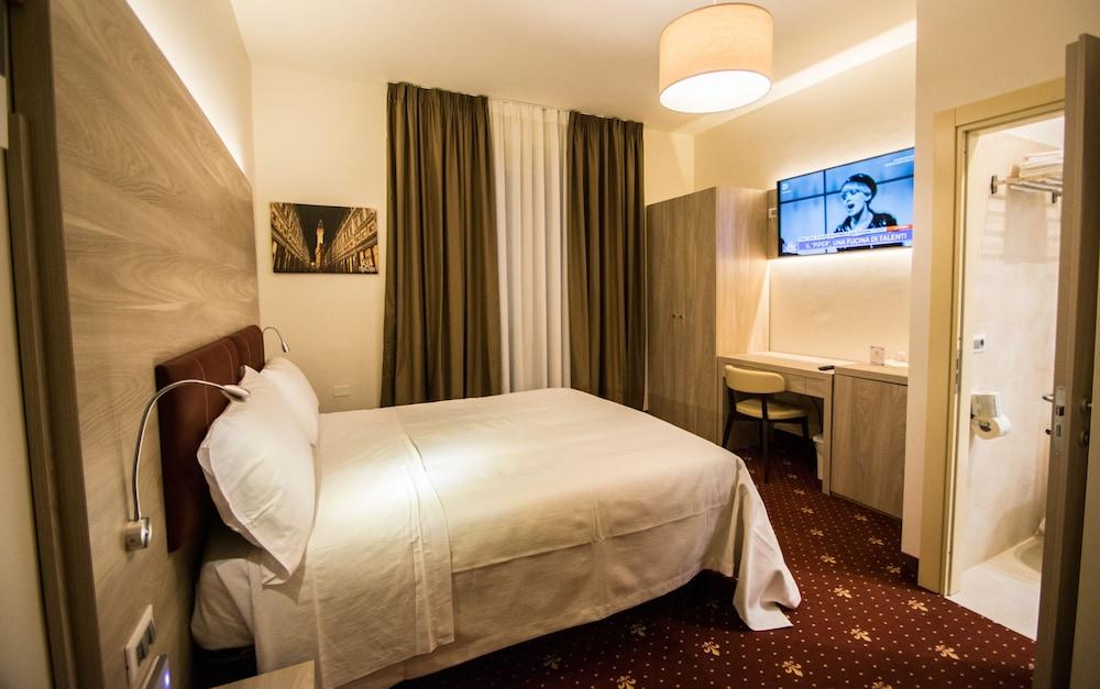 סקנדיצ'י Hotel Perlage Florence מראה חיצוני תמונה