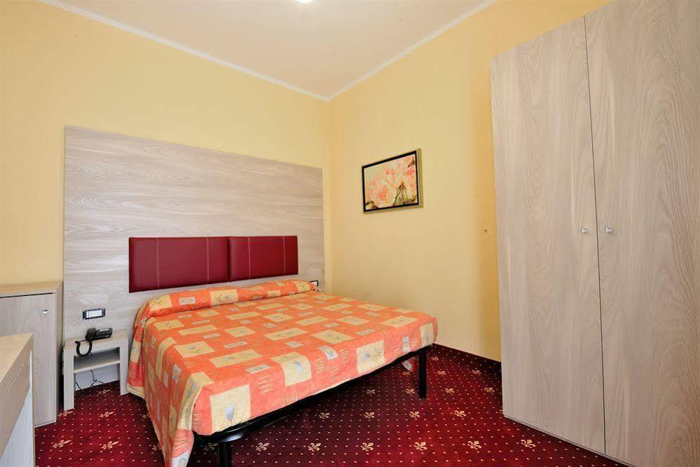 סקנדיצ'י Hotel Perlage Florence מראה חיצוני תמונה